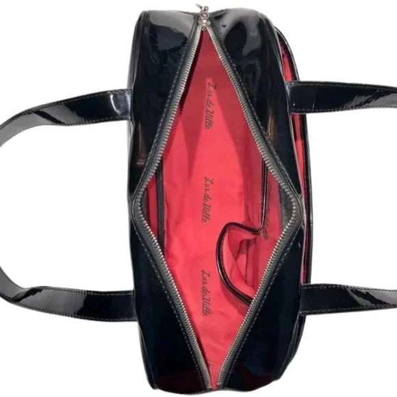 Lux de Ville Black and Red Sparkle Cruiser Tote - Picture 13 of 16